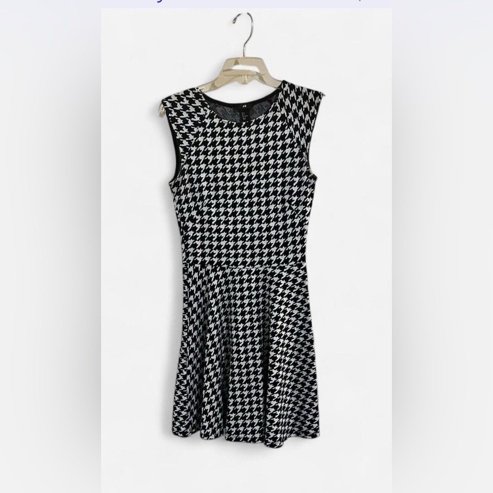 H&M sz S Black White Houndstooth check stretch knit Dress fit flare sleeveless